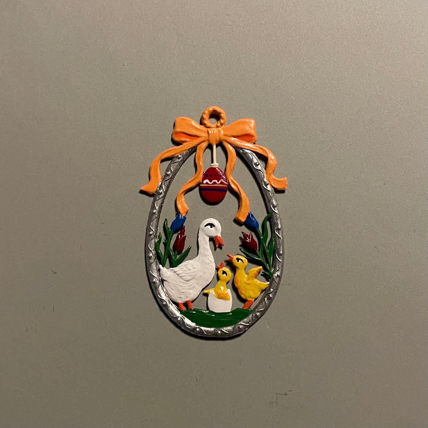 Smukt håndlavet og håndmalet påskeophæng